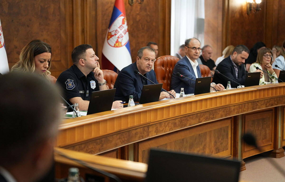 Sednica štaba za vanredne situacije (5).jpg