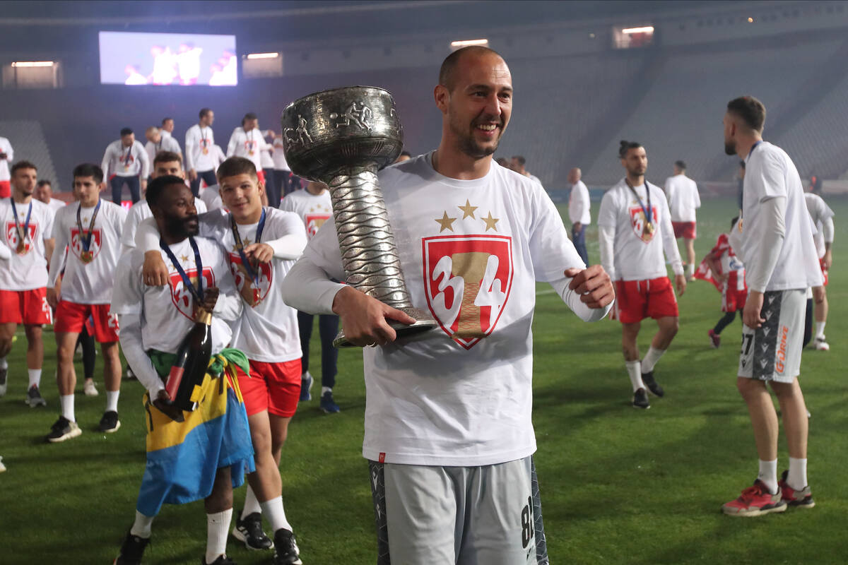 Milan Borjan (2).JPG