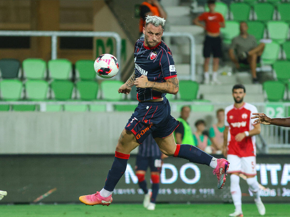 Crvena zvezda - Hapoel Berševa (22).jpg