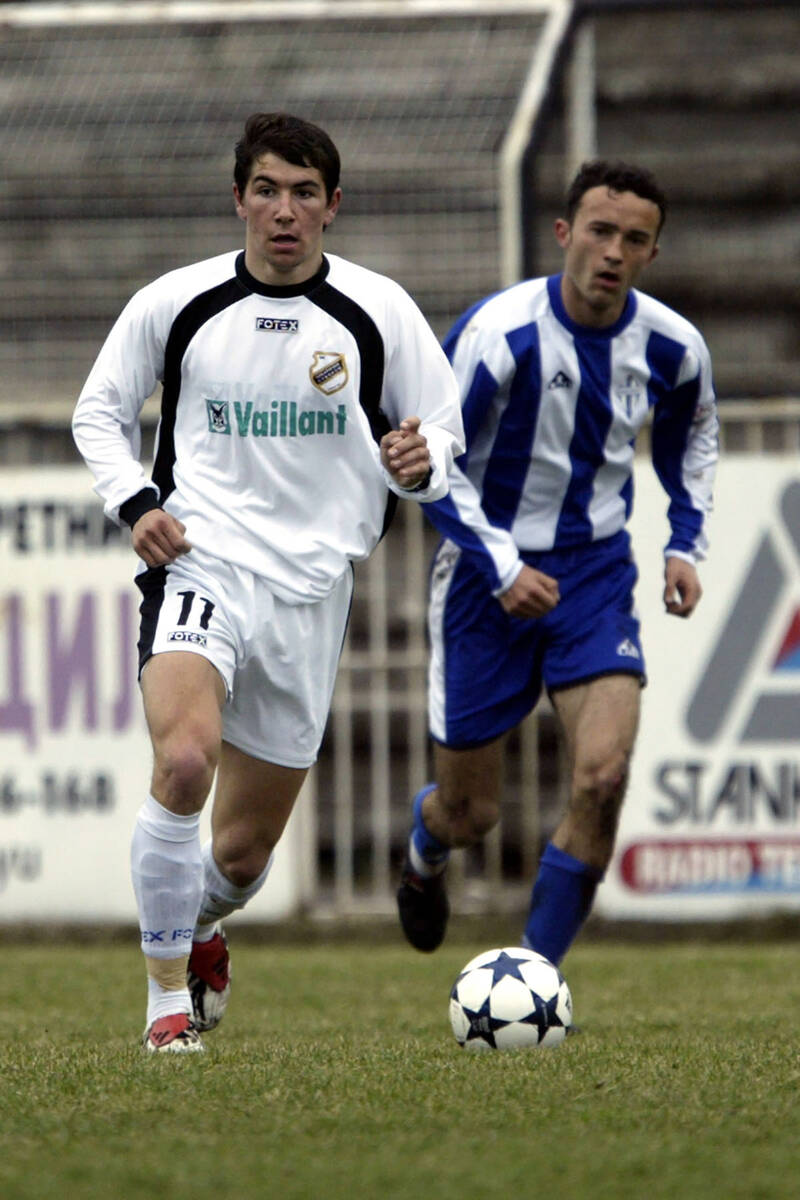 Aleksandar Kolarov u Čukaričkom (9).jpg