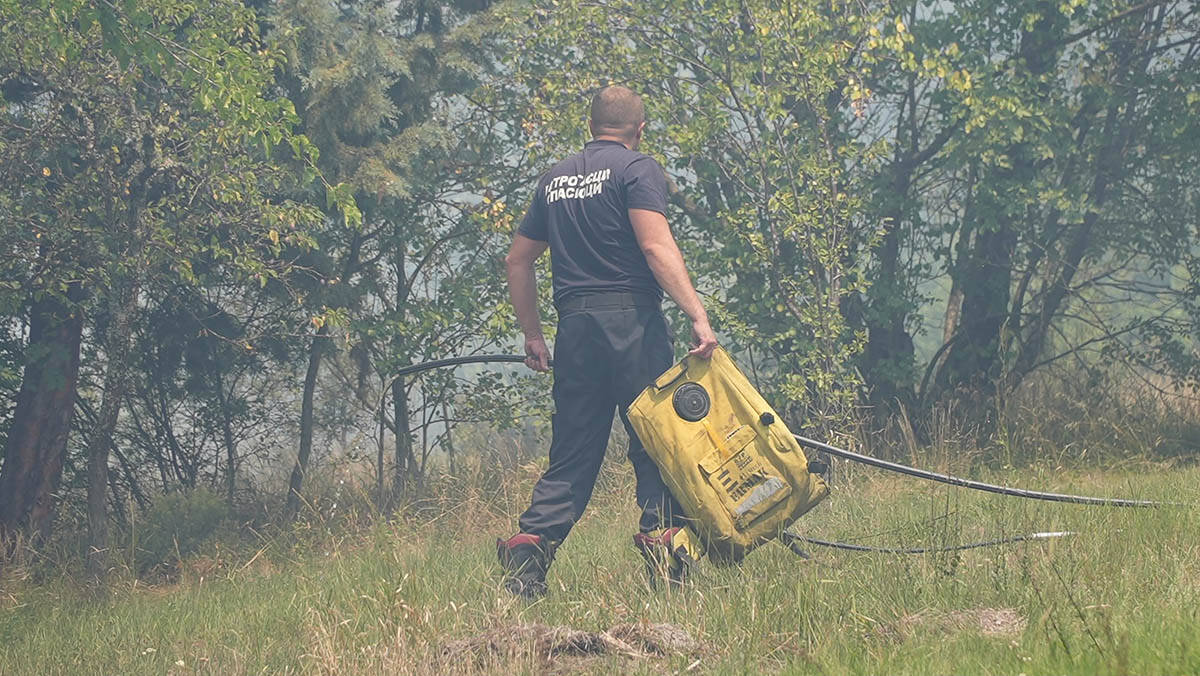požar kod Ušća 8.jpg