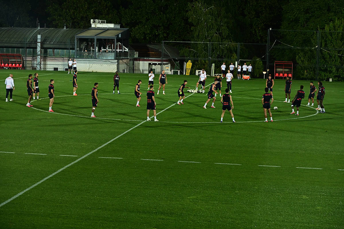 trening FK Crvena Zvezda (6).jpg