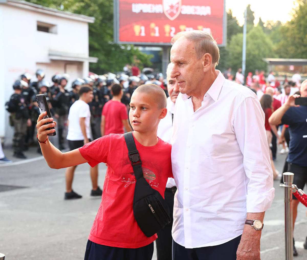Dragan Džajić na Zvezda Hapoel Berševa 1.jpg
