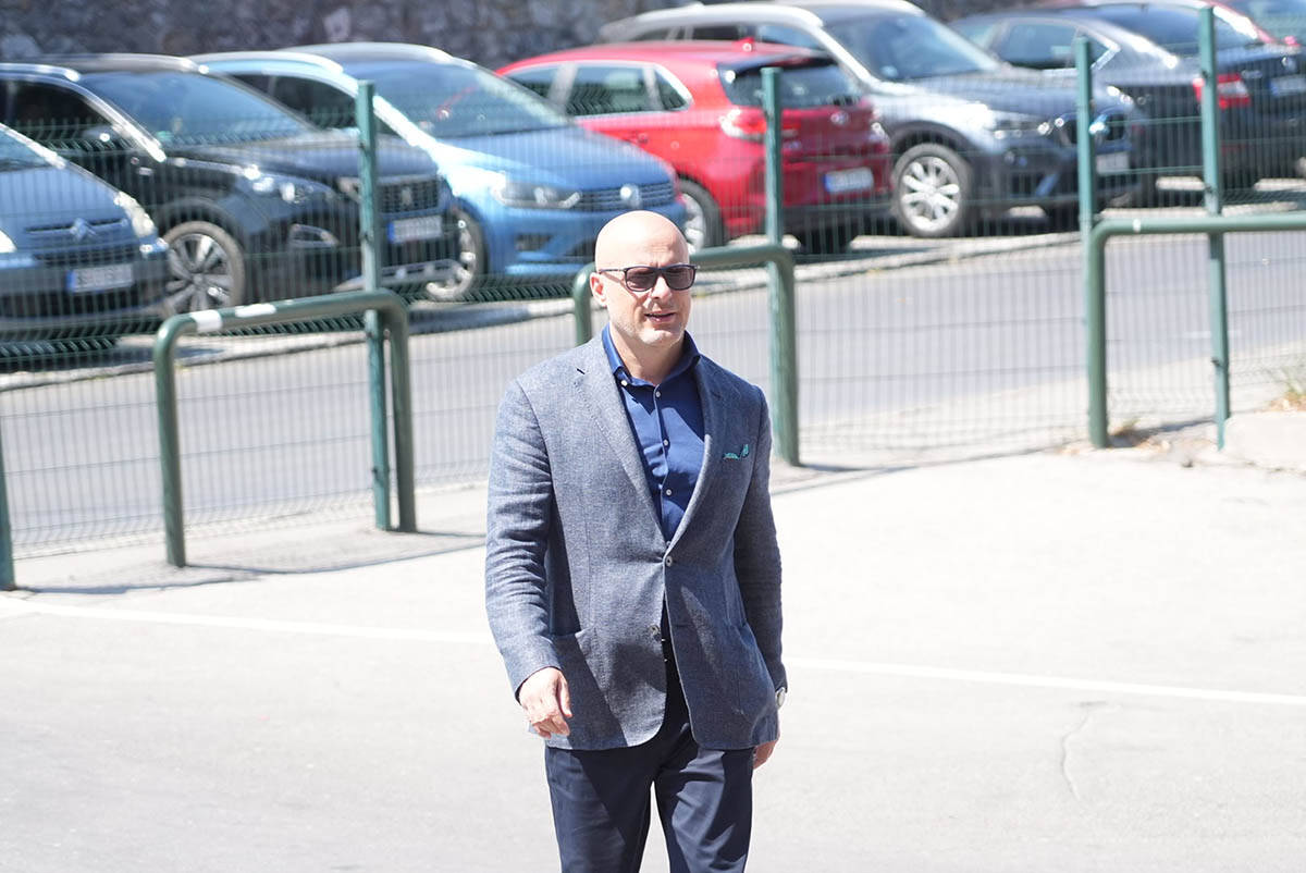 Vanredni sastanak u Crvenoj zvezdi (7).jpg
