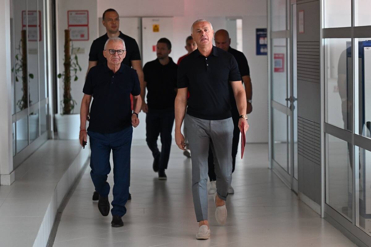 Vanredno obracanje Crvene zvezde (3).JPG