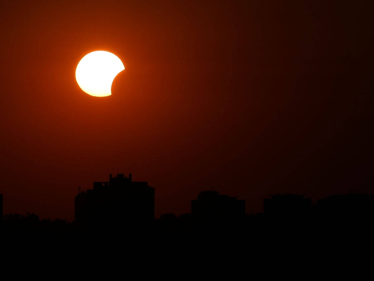 Pomračenje sunca na Kalemegdanu (4).jpg