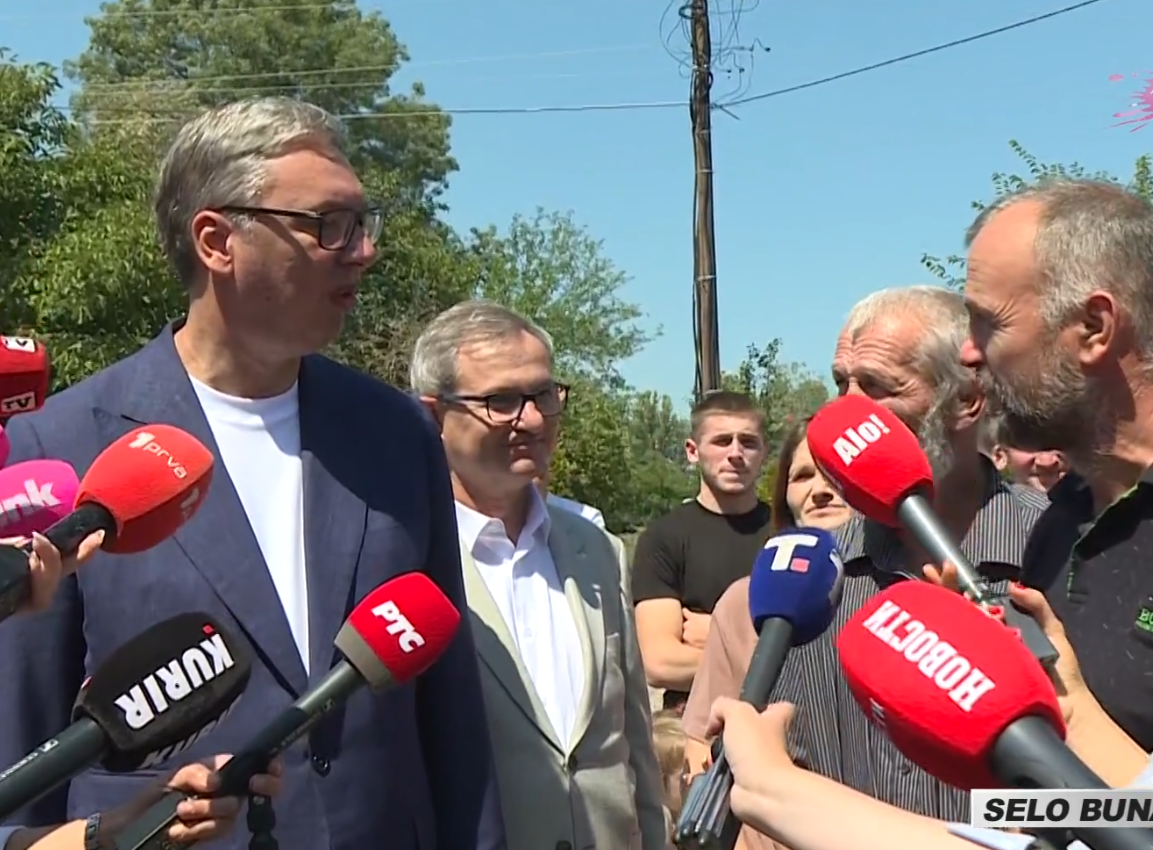 Predsednik Vučić obišao  domaćinstvo porodice Maslar.png
