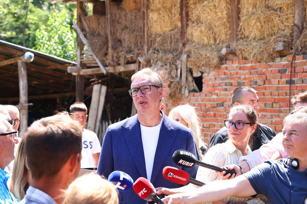 Vučić u poseti Pomoravlju (11).jpg