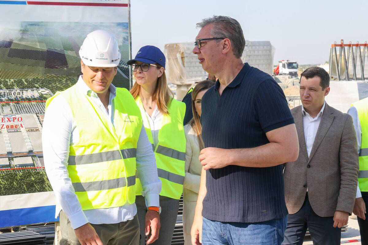 Vučić i Mali obišli gradilište EKSPO (9).jpg