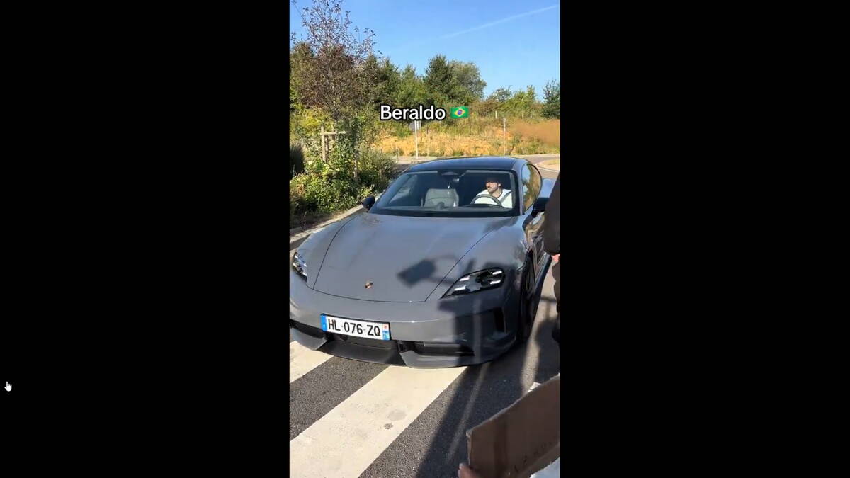 Automobili fudbalera PSZ (3).png