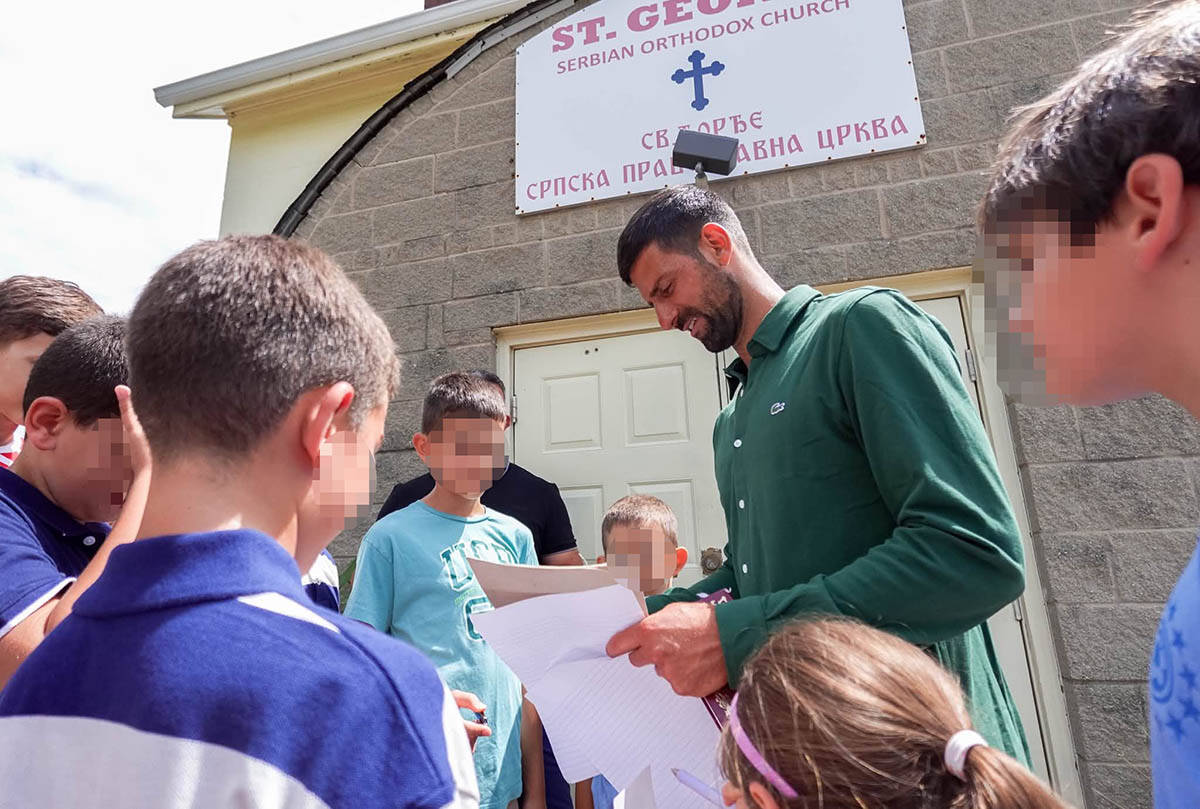Novak Đoković u crkvi u Sinsinatiju (8).jpg