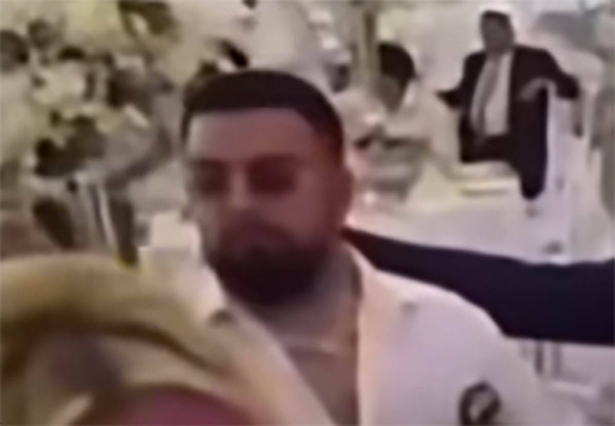 Snežana Đurišić na slavlju prekinuta u pola pesme (5).jpg