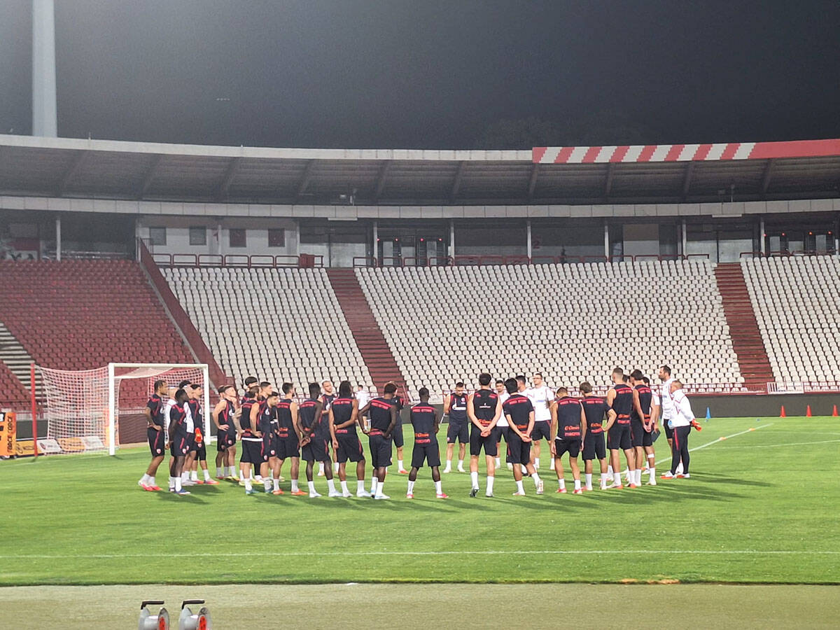 Trening fudbalera Crvene zvezde pred Viktoriju Plzenj  (1).jpg