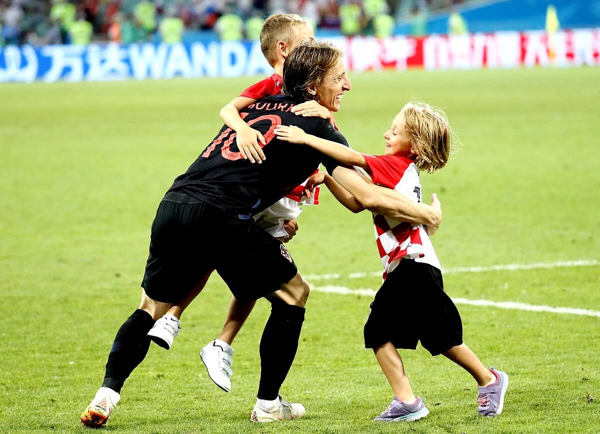 Ema Modrić sa ocem Lukom i bratom