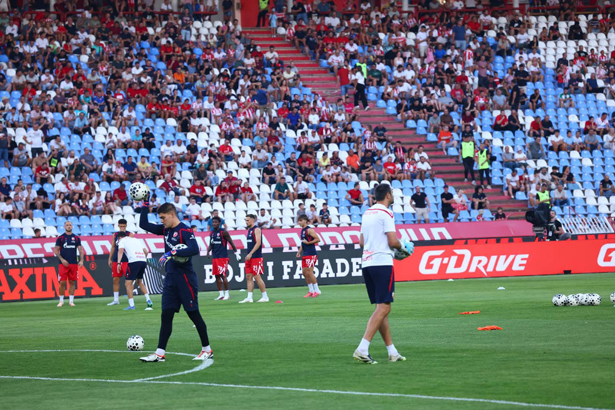 Crvena zvezda - Viktorija Plzenj 24.jpg