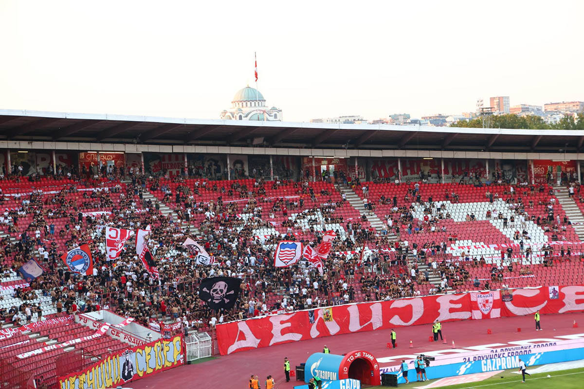 Crvena zvezda - Viktorija Plzenj 26.jpg