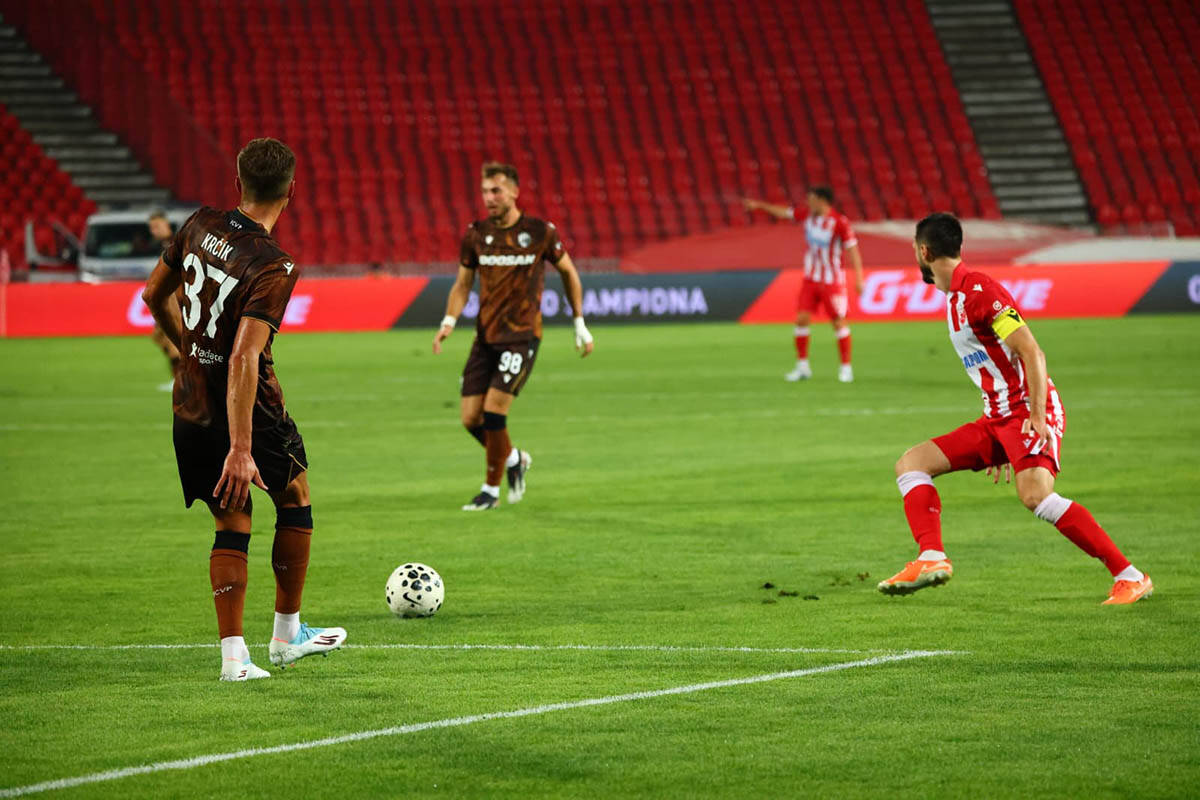 Crvena zvezda - Viktorija Plzenj 33.jpg