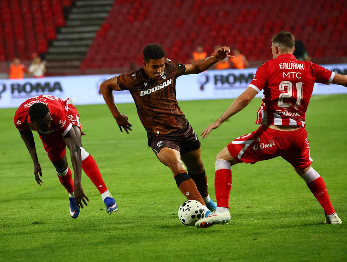 Crvena zvezda - Viktorija Plzenj 8.jpg
