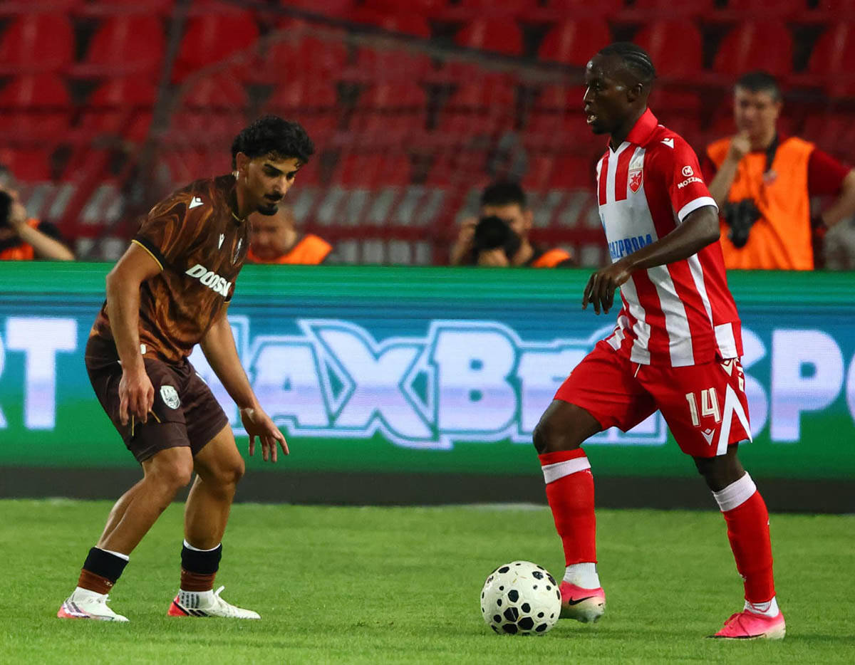 Crvena zvezda - Viktorija Plzenj 12.jpg