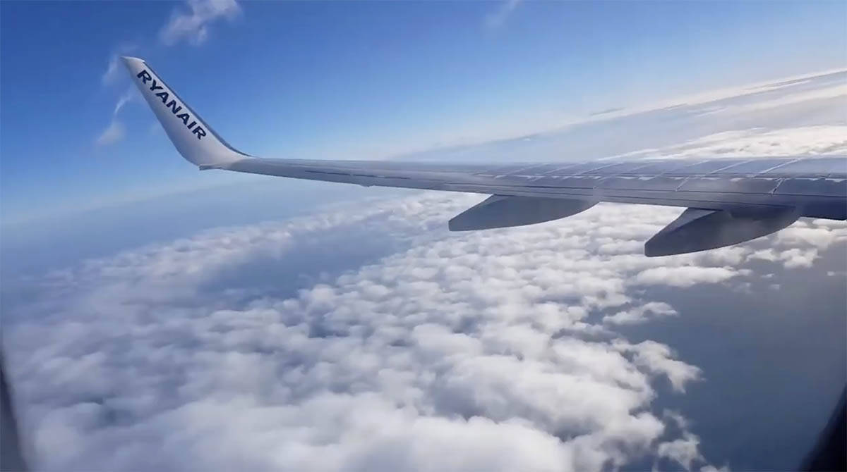 Turbulencija u avionu Ryanair aviona 4.jpg