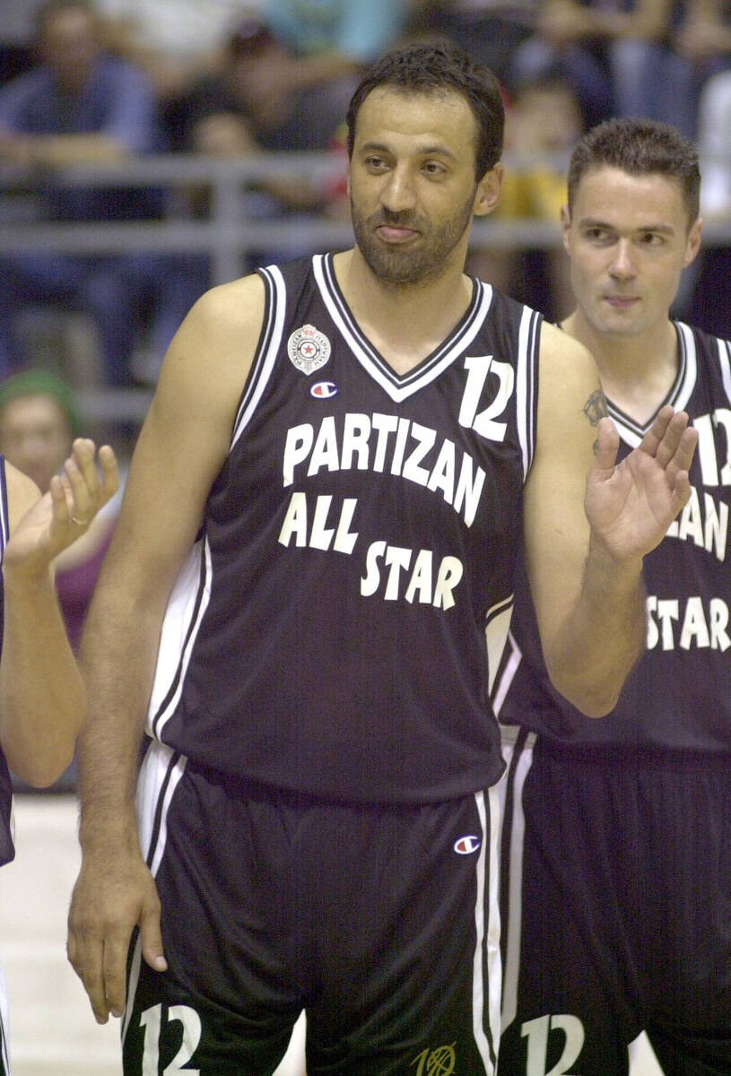 Vlade Divac