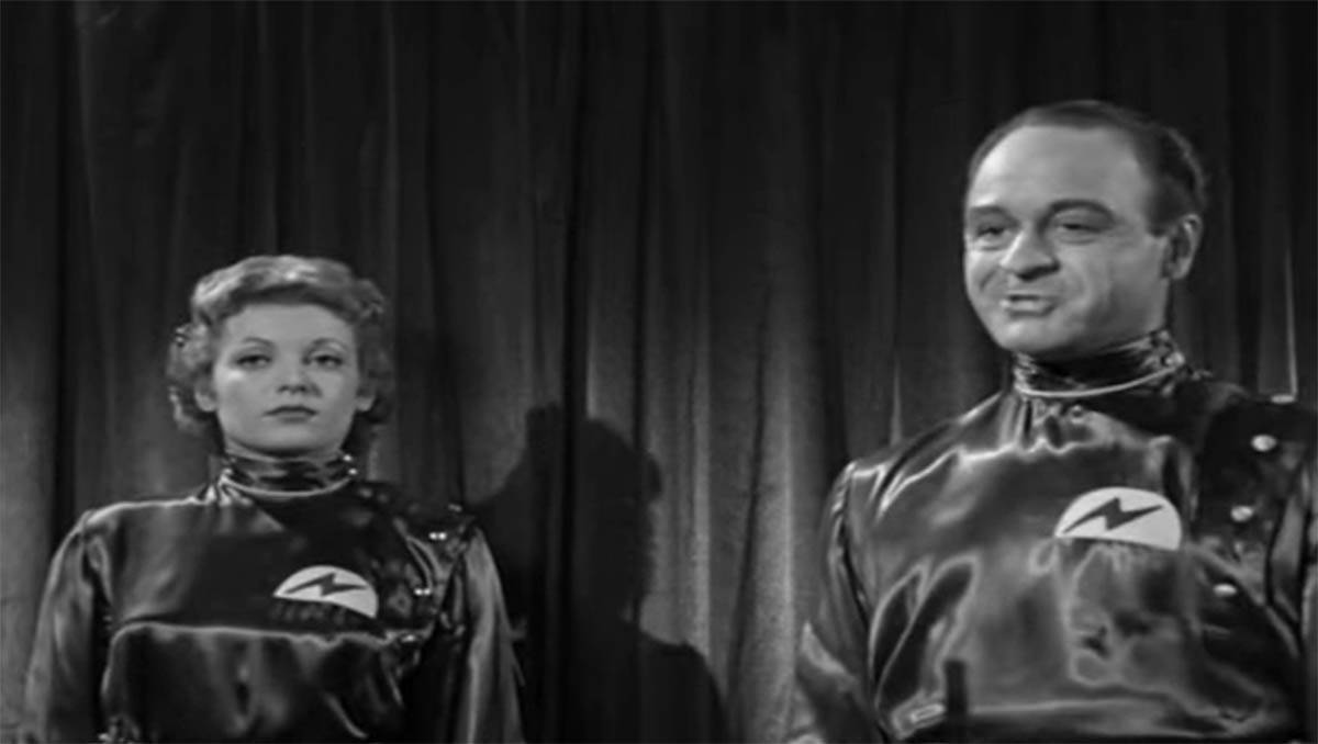 Plan 9 from Outer Space (3).jpg
