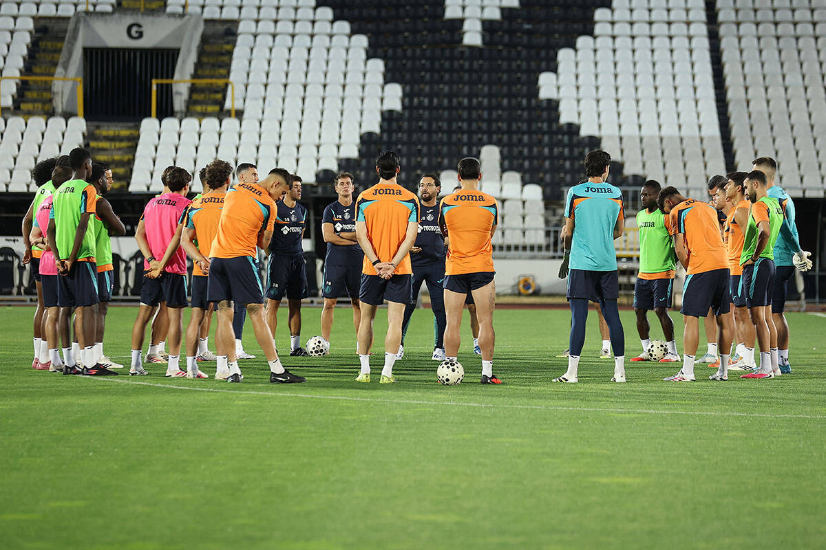 Trening Hetafea na stadionu Partizana
