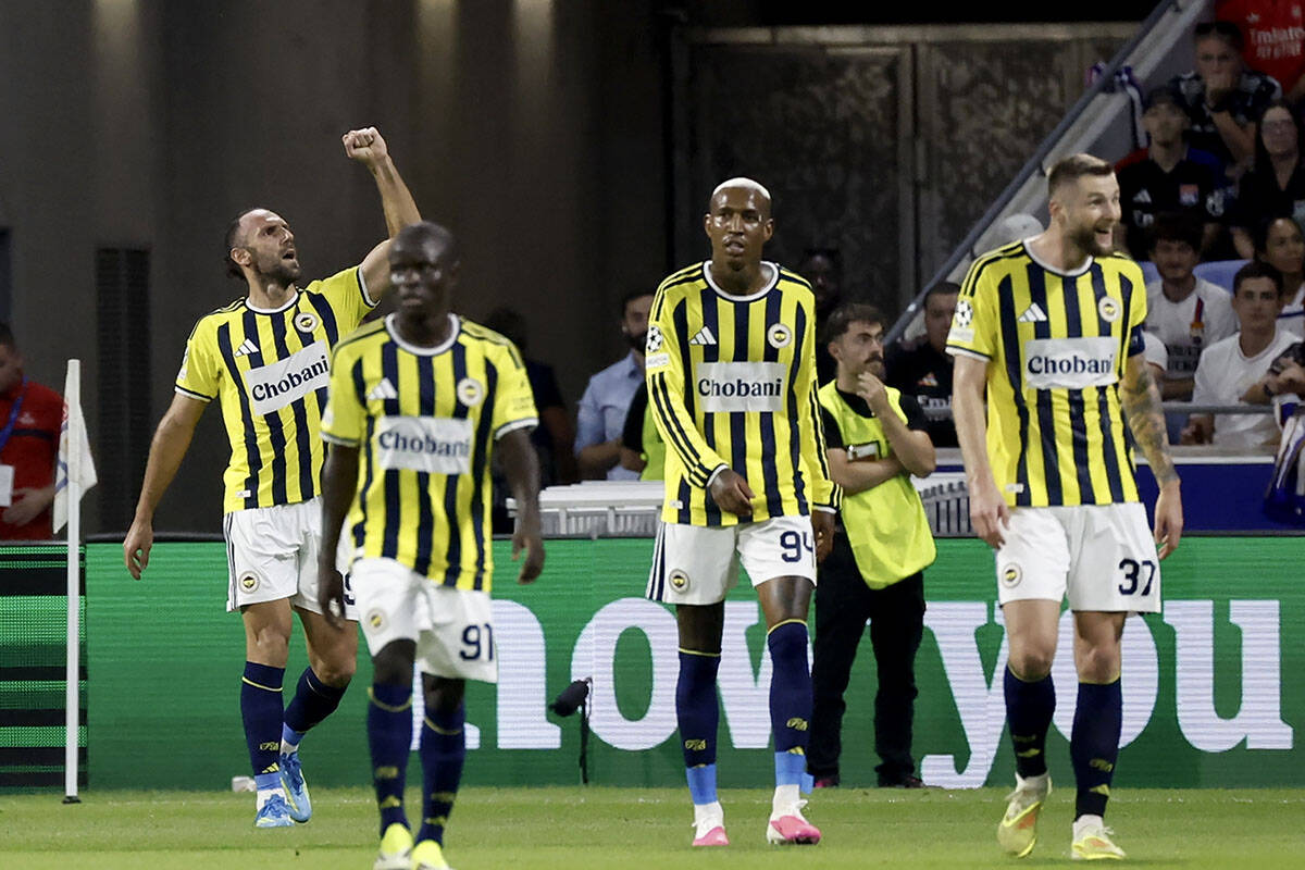Lyon - Fenerbahce (2).jpg