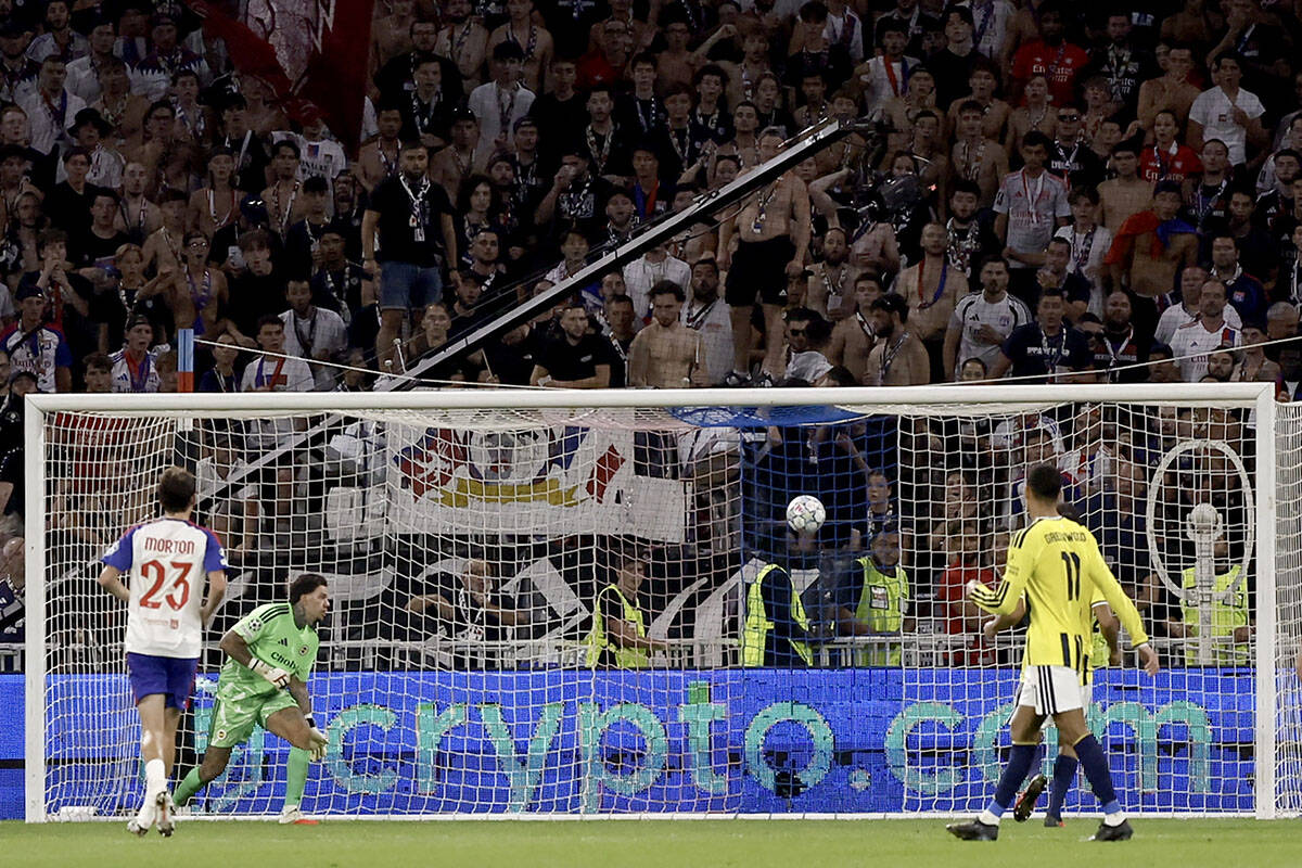 Lyon - Fenerbahce (10).jpg
