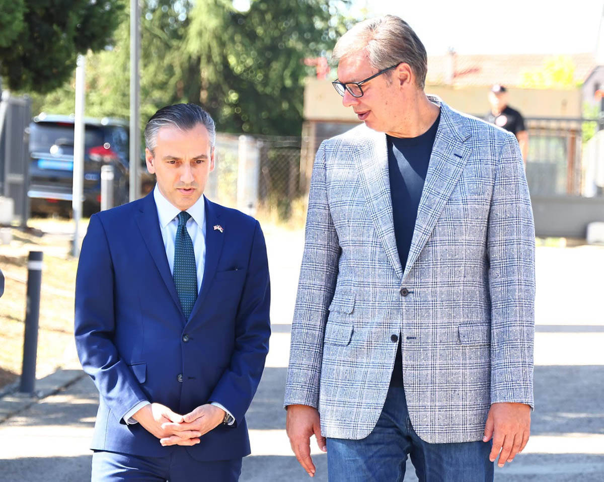 aleksandar vučić u centru za razminiranje (17).jpg
