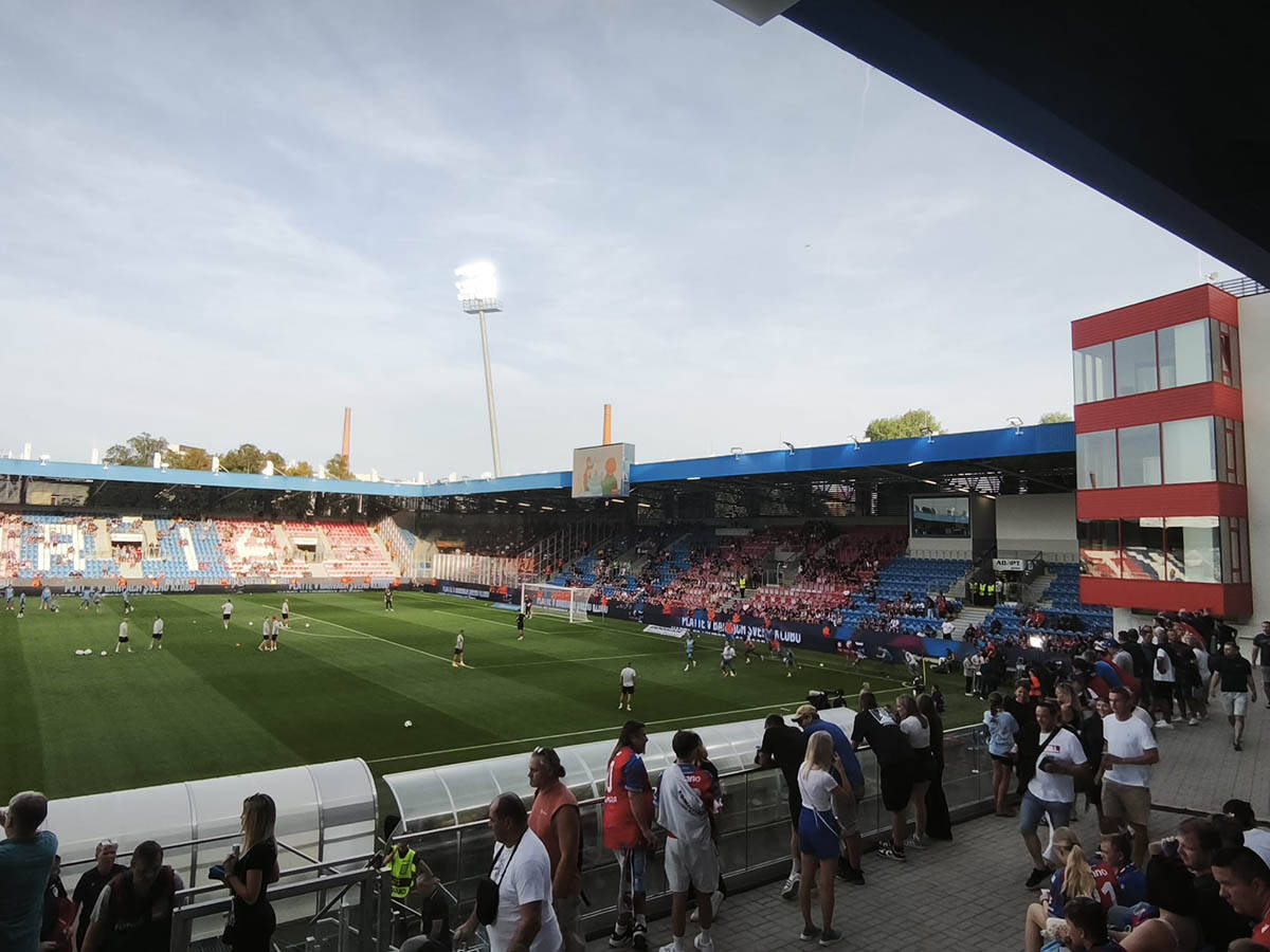 Stadion Viktorije u Plzenju (3).jpg
