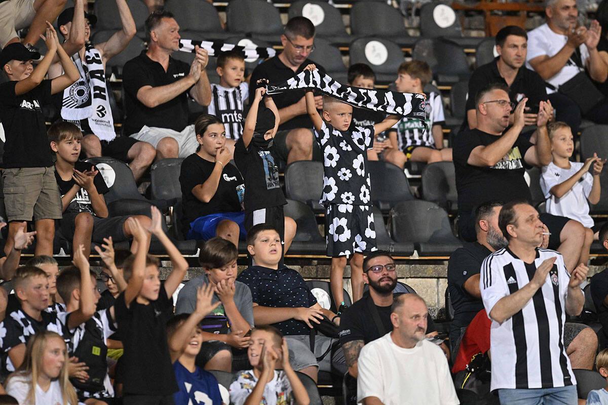 fudbaleri Partizana na utakmici kvalifikacija za UEFA Lige (2).jpg