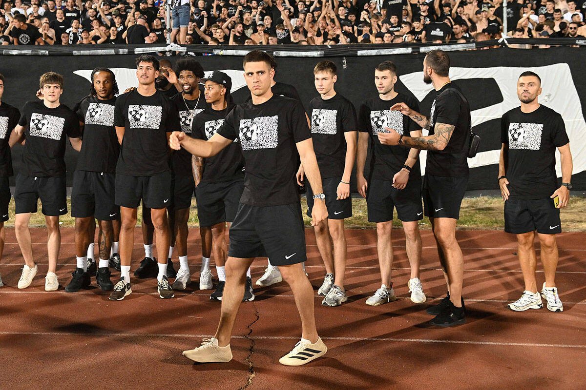 fudbaleri Partizana na utakmici kvalifikacija za UEFA Lige  (2).jpg