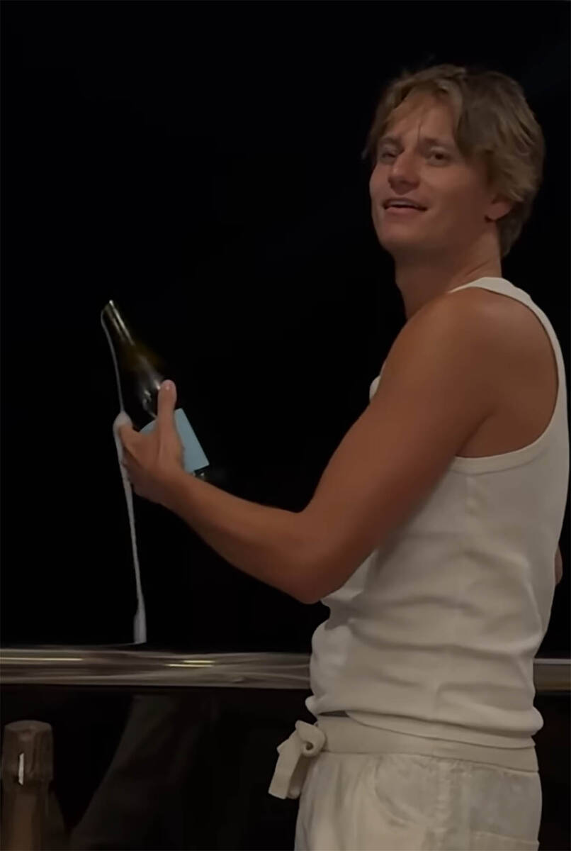 Jakov Jozinović odmor na jahti (5).jpg