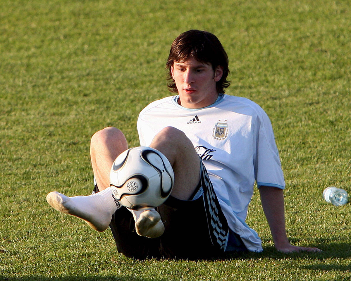 Lionel Messi 2006 (6).jpg