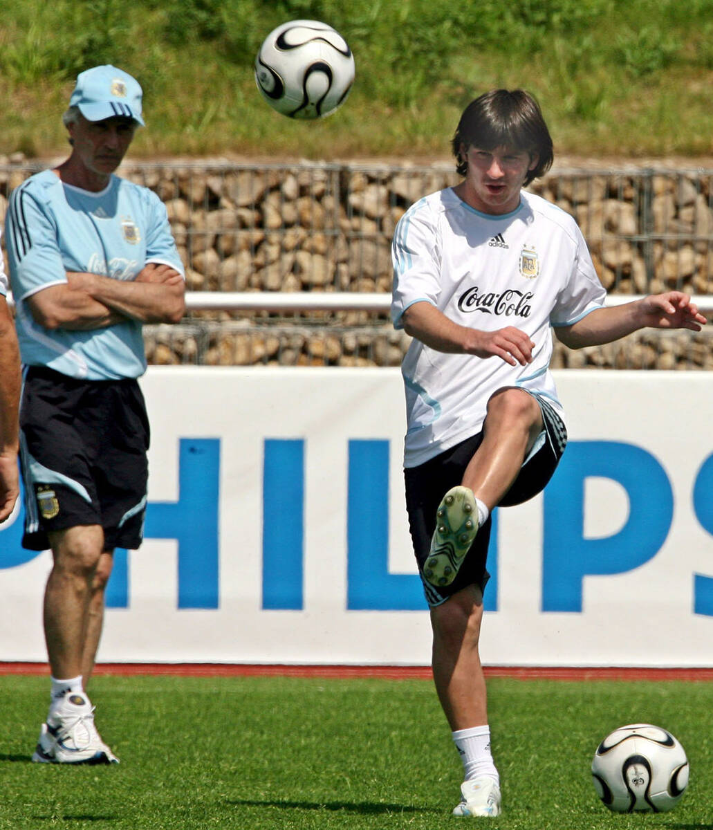 Lionel Messi 2006 (10).jpg