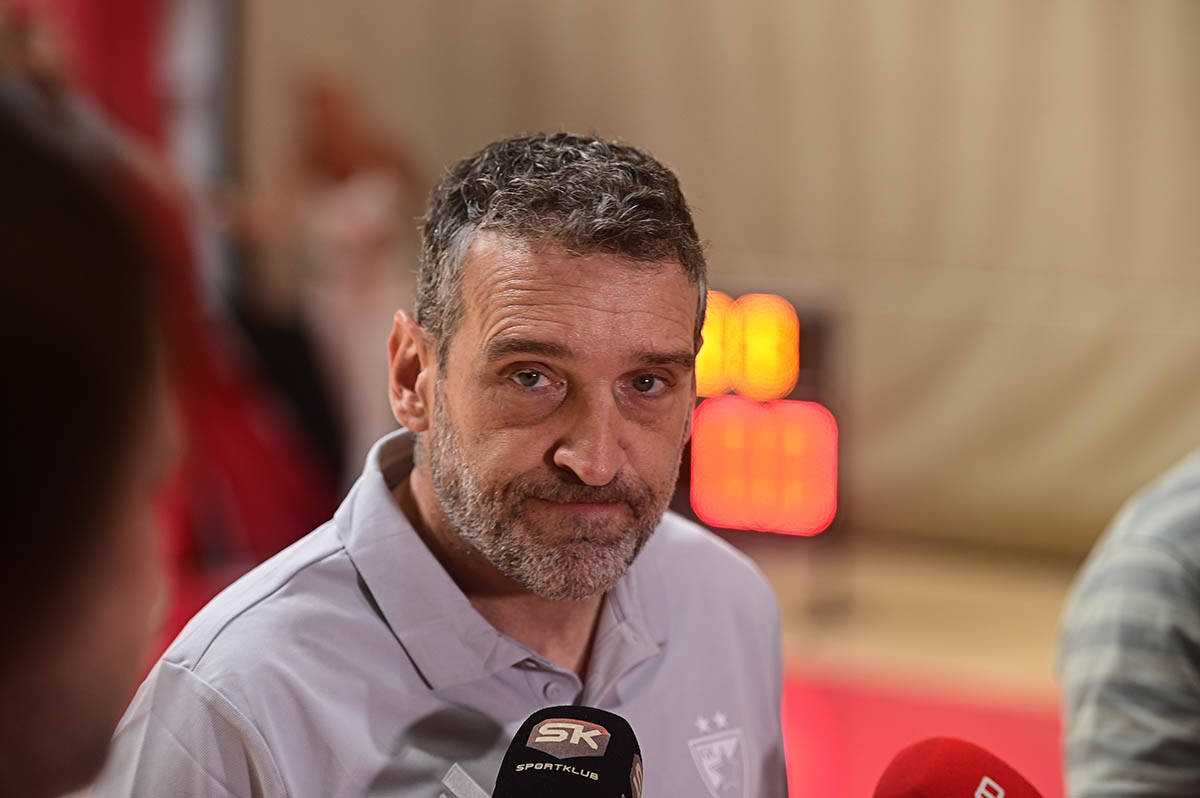 Ibon Navaro trening Crvene zvezde (8).jpg