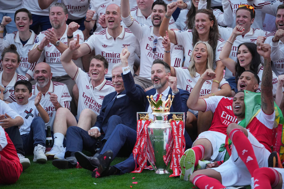 Sten Kronke slavi titulu Premijer lige sa Arsenalom