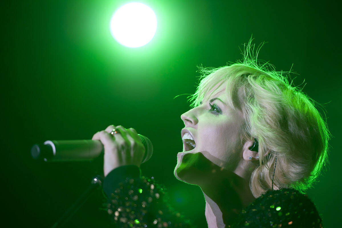Dolores O'Riordan  (7).jpg