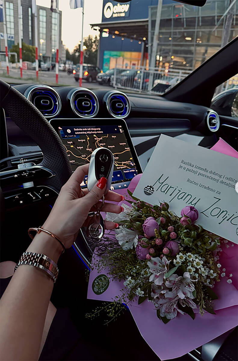 Marijana Zonjić dobila auto na poklon  (7).jpg