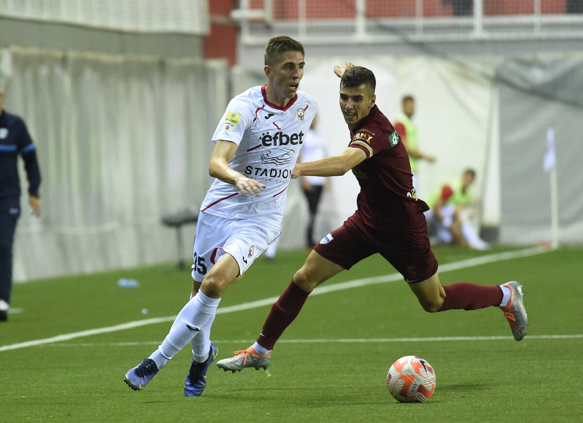 Srpski fudbaler Marko Ivezić.
