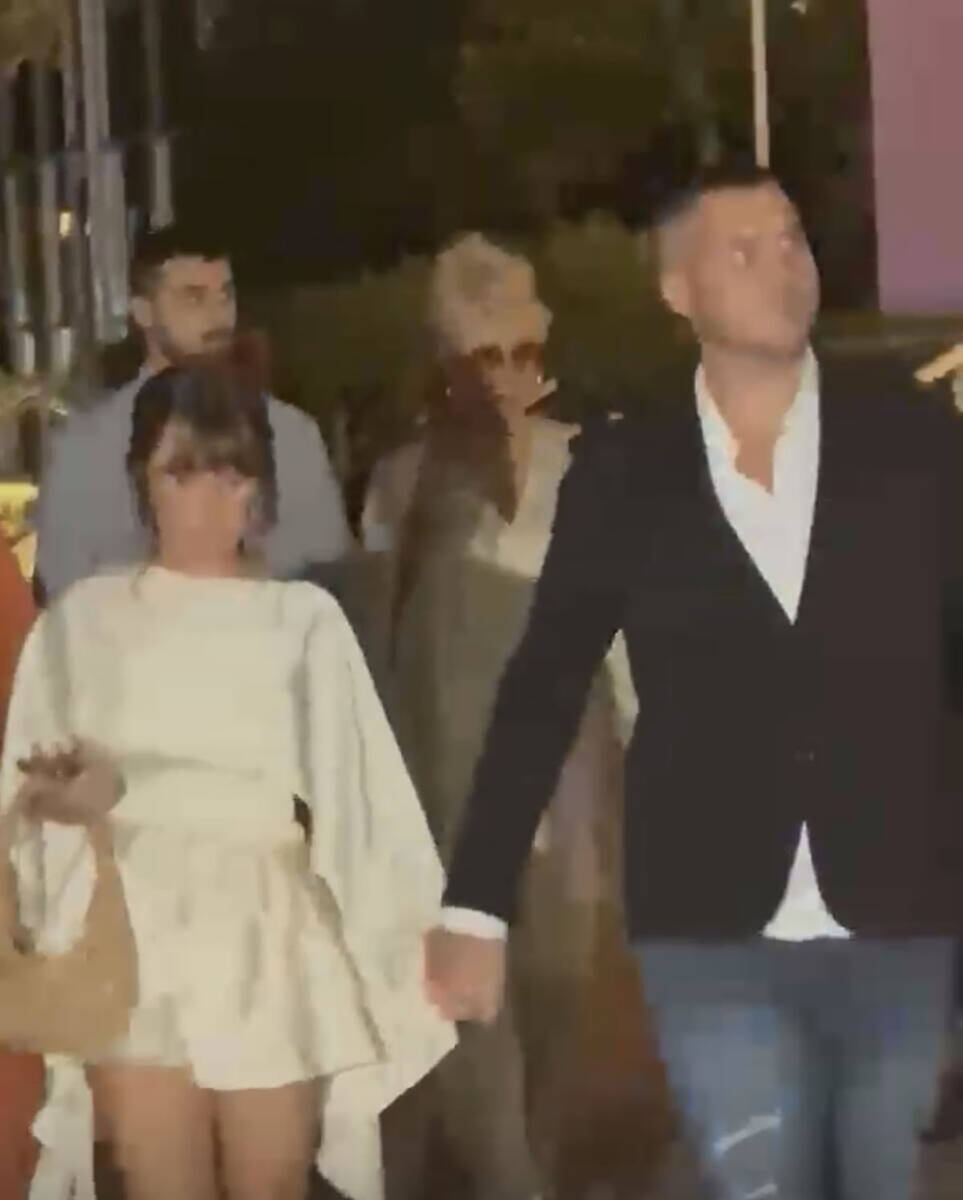 Lepa Brena stigla na proslavu rođendana ćerke Aleksandre Prijović (1).jpg