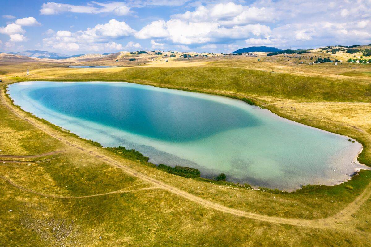 Vražje jezero u Crnoj Gori iz vazduha