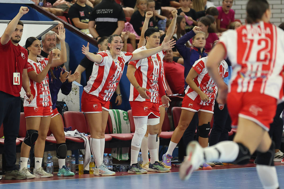 rukometašice Crvene Zvezde (2).jpg