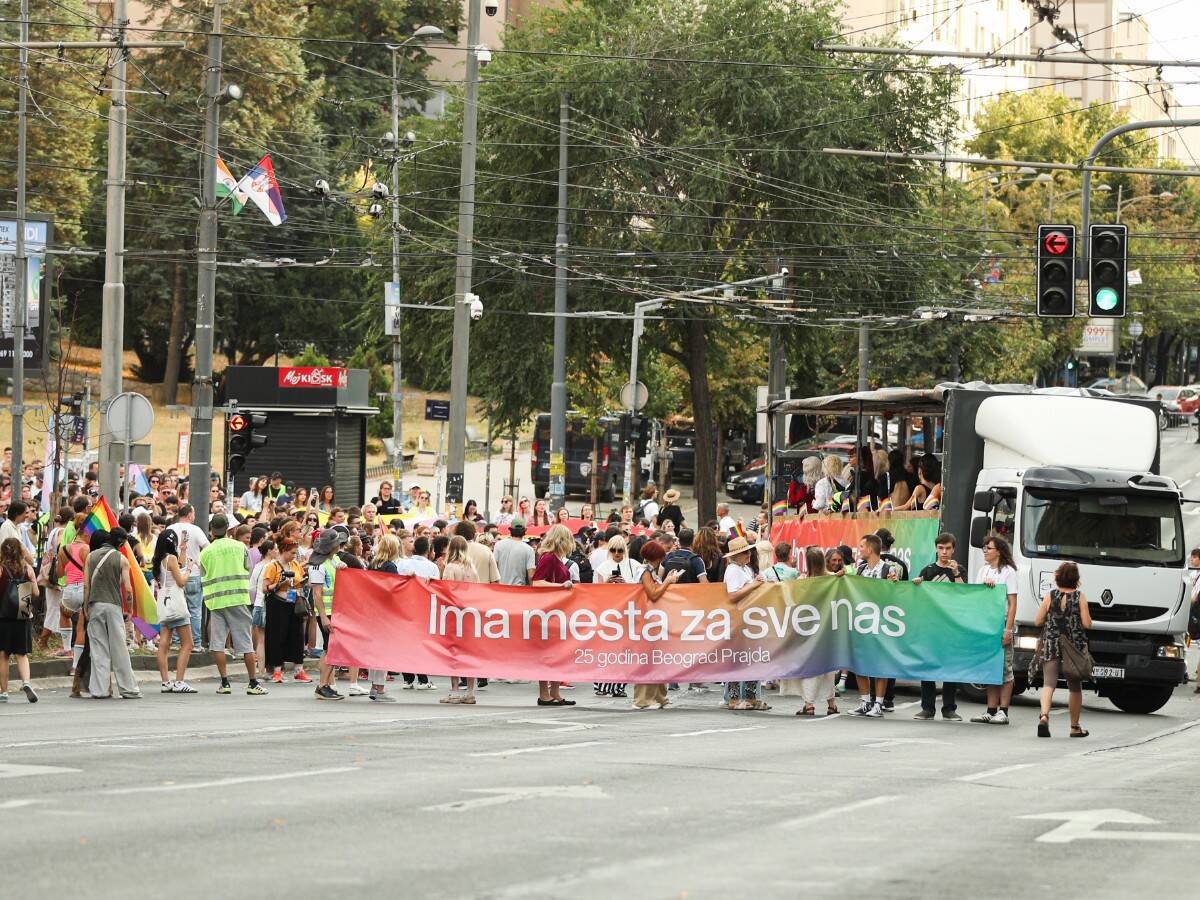 Parada ponosa Beograd 1.jpeg