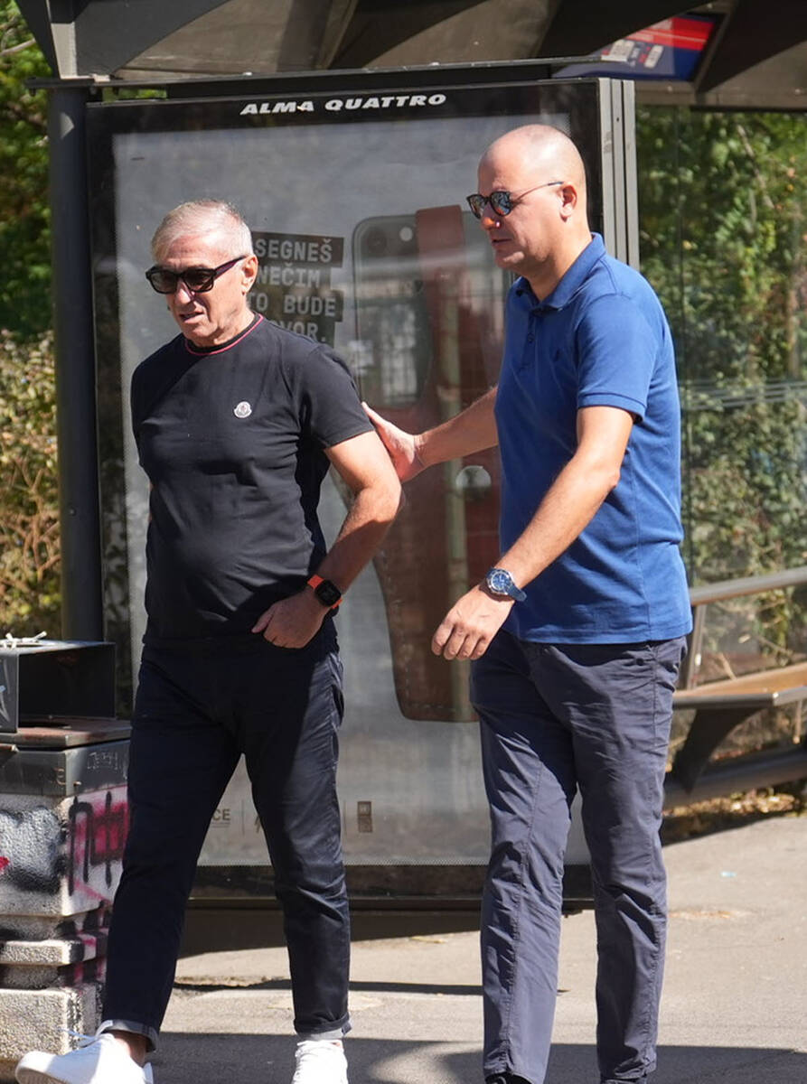 Delegacija Crvene zvezde na sahrani Ratka Mladića (12).jpg