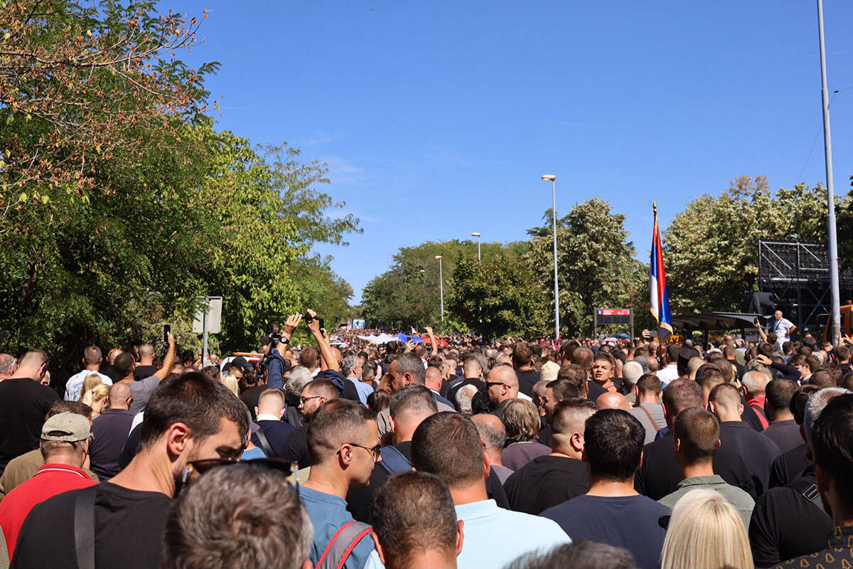 Povorka Ratko Mladić (2).jpg