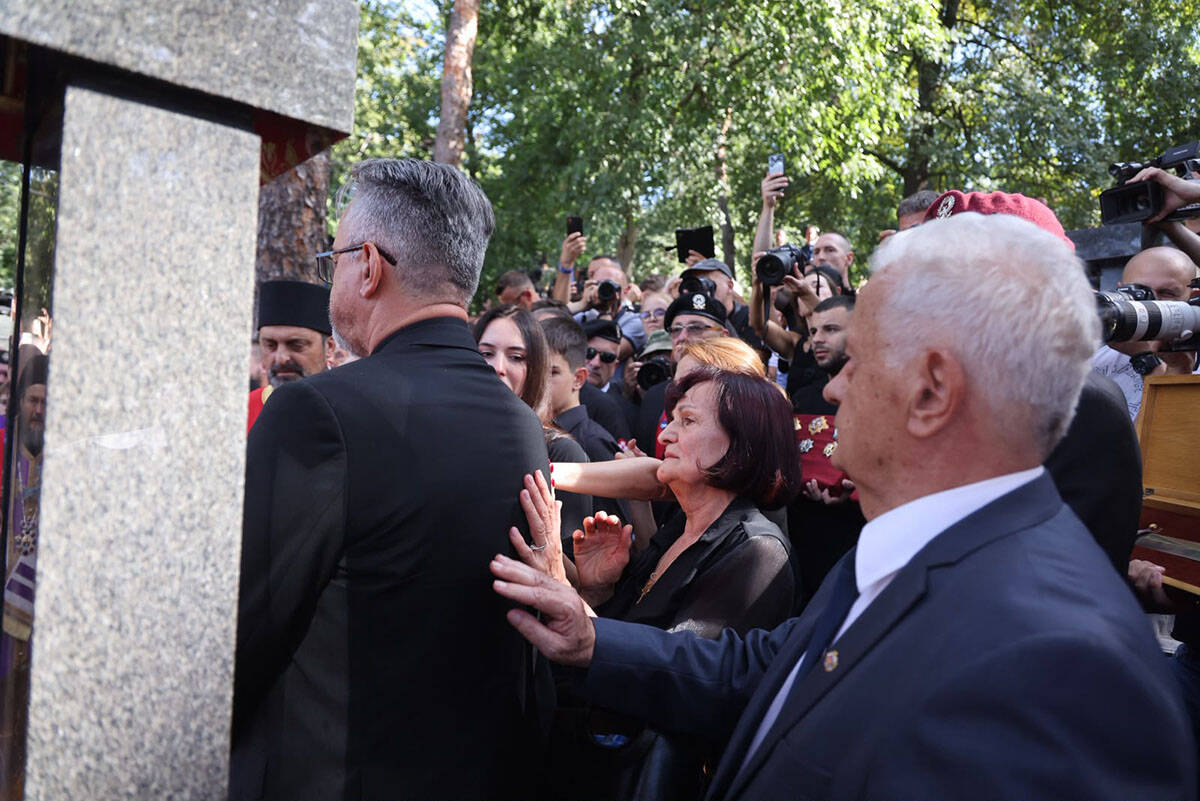 Povorka Ratko Mladić  (4).jpg
