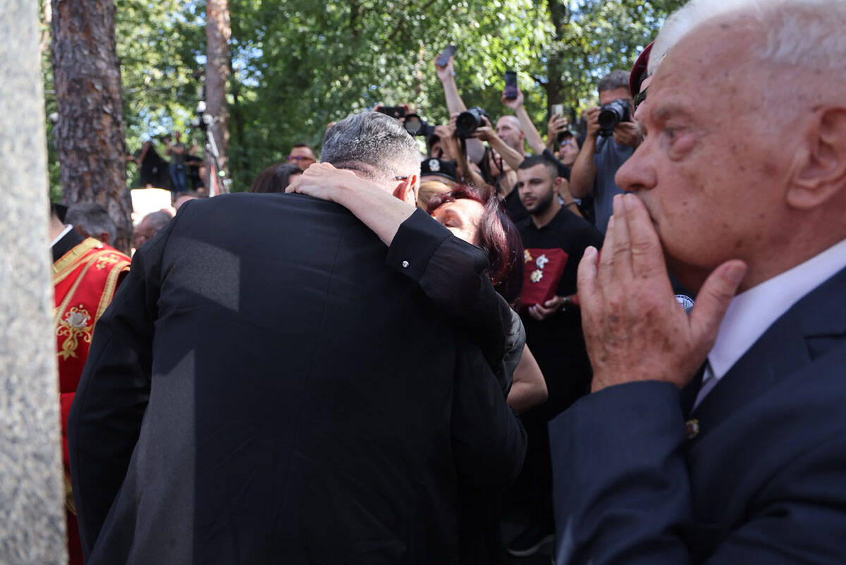 Povorka Ratko Mladić  (6).jpg