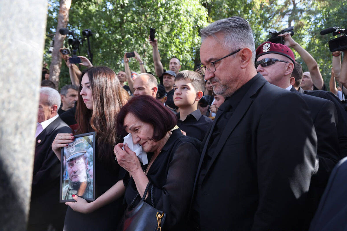 Povorka Ratko Mladić  (11).jpg